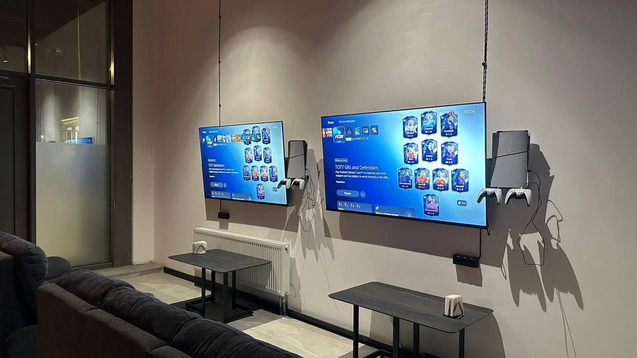 Золотистый бульвар, 13